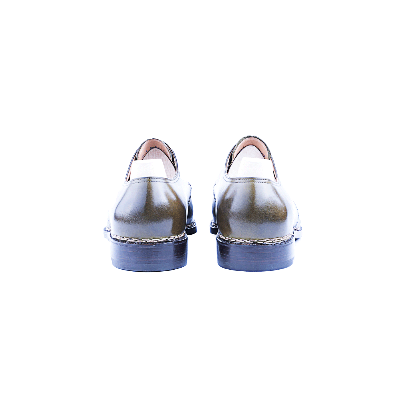 Three eyelet Derby with brogued apron in antique olive green crust calf leather