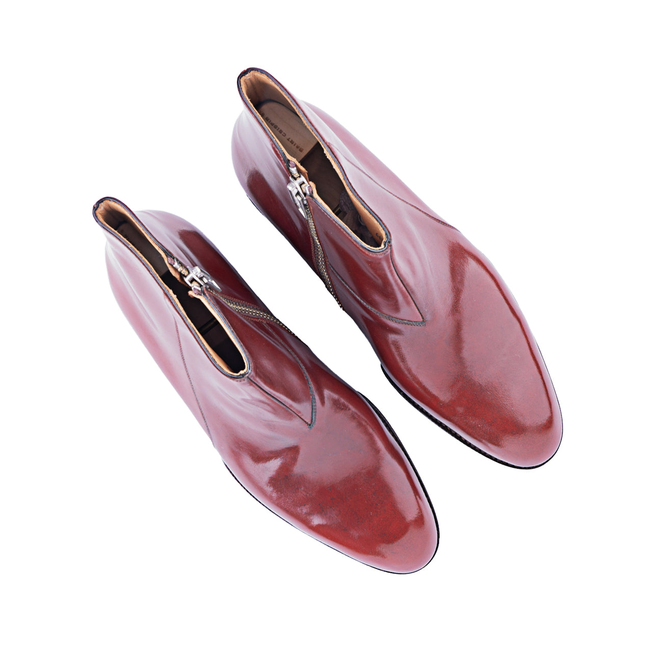 Plain boot with zipper