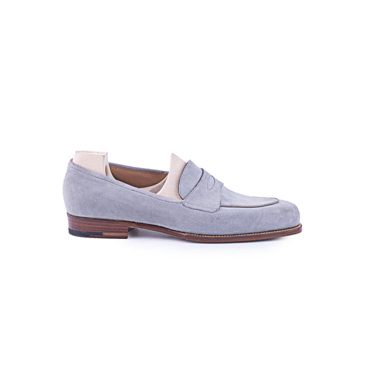 Piccadilly loafer on Brio last in light blueish grey suede leather