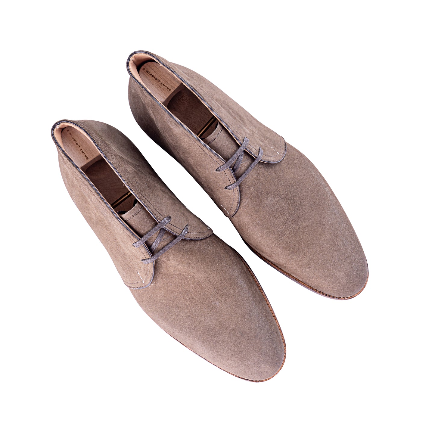 Chukka boots in military green Janus suede leather on crepe sole