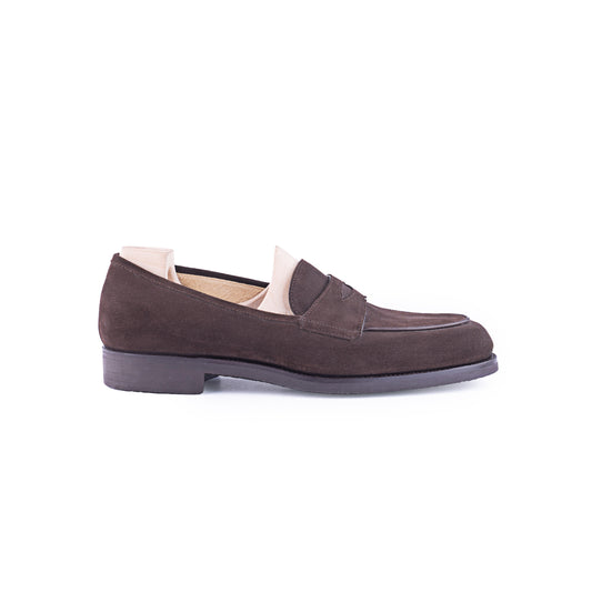 Piccadilly loafer in dark brown suede leather