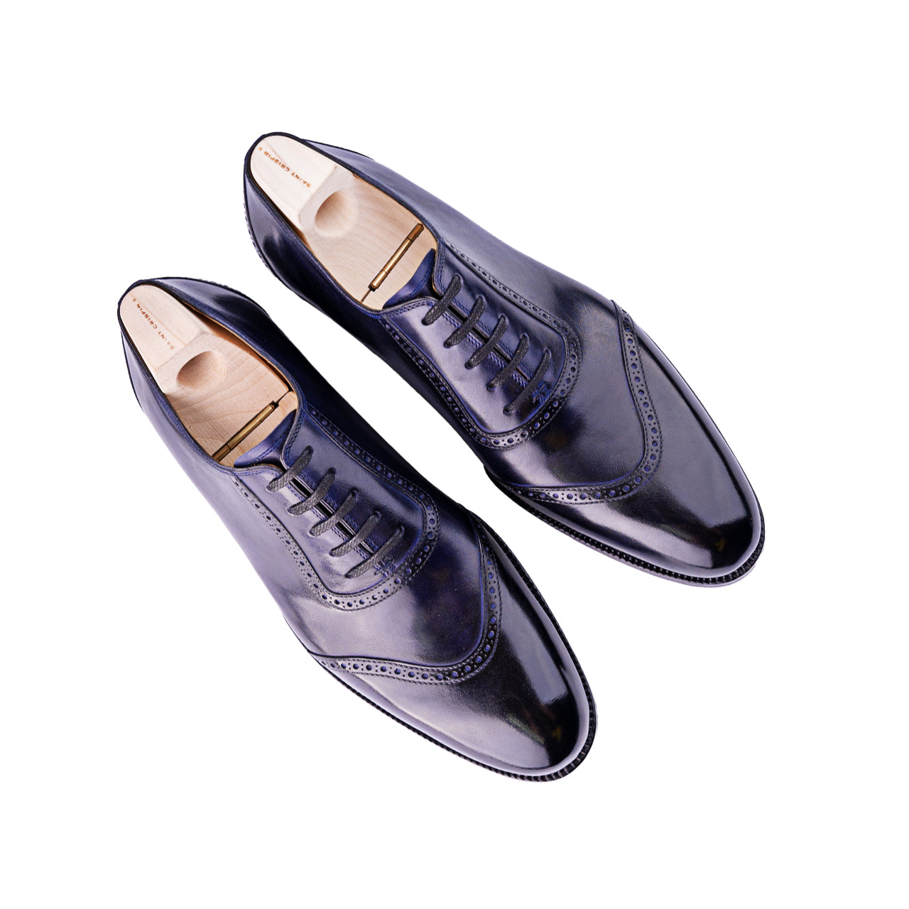 Queens - Oxford, round wing tip with brogueing