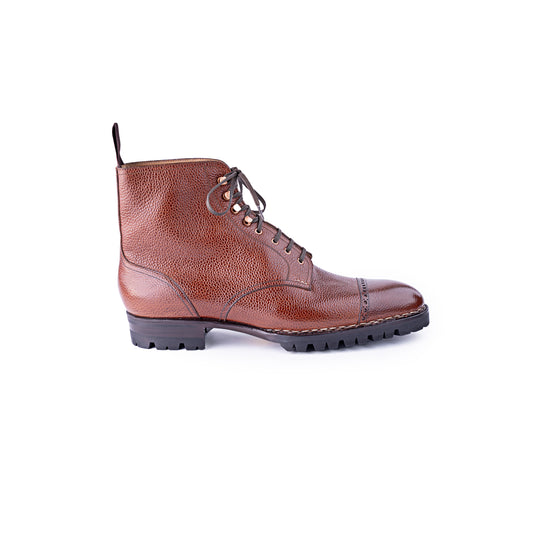 Derby ankle boots with brogued toe cap in Cognac Scotch grain leather