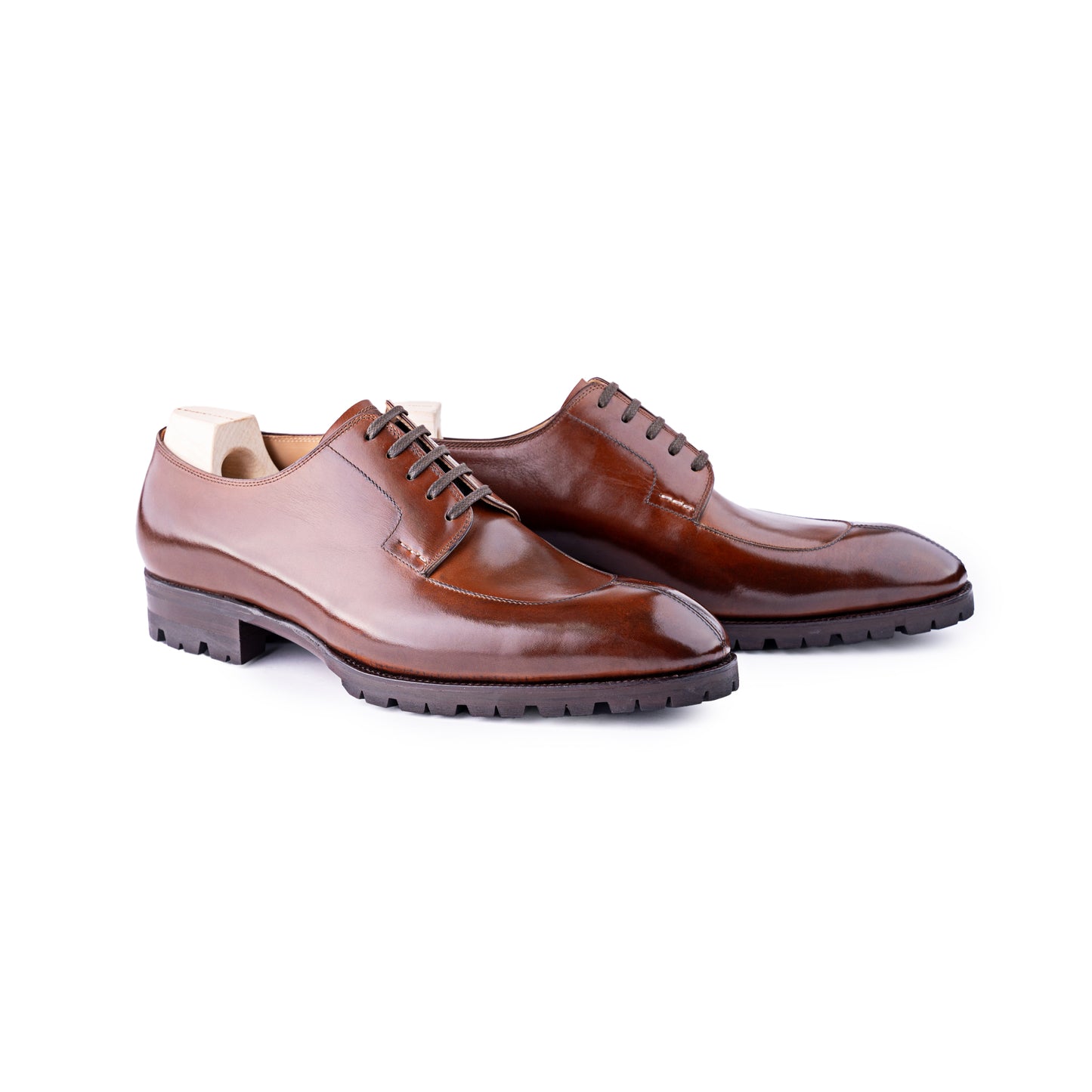 Split toe Derby in mid brown - business combat sole