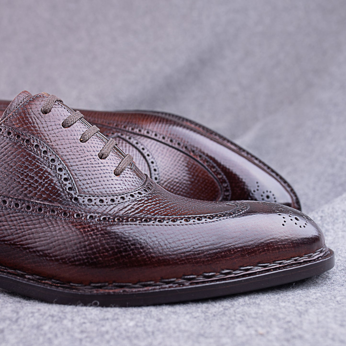 Brogued Oxford with medallion and Higher Cuban Heel