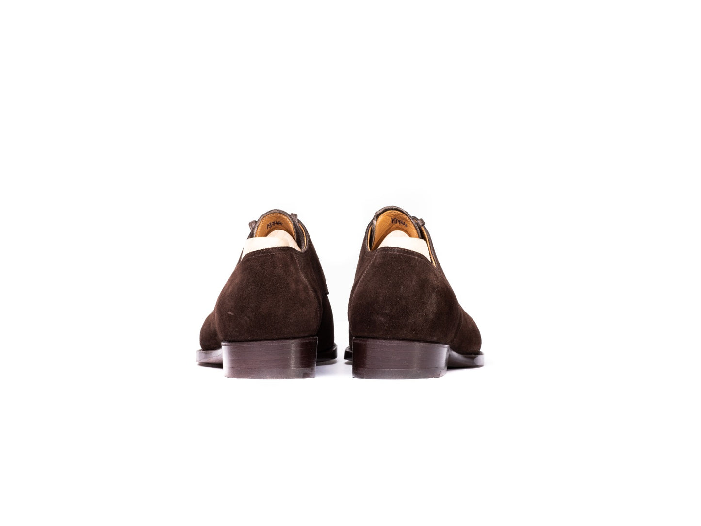 Two eyelets Derby with plain tip in dark brown Hunting suede