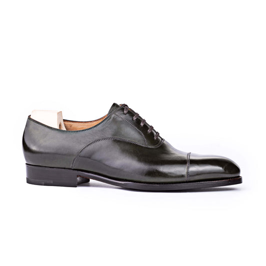 Straight toe cap Oxford with elegant double seam