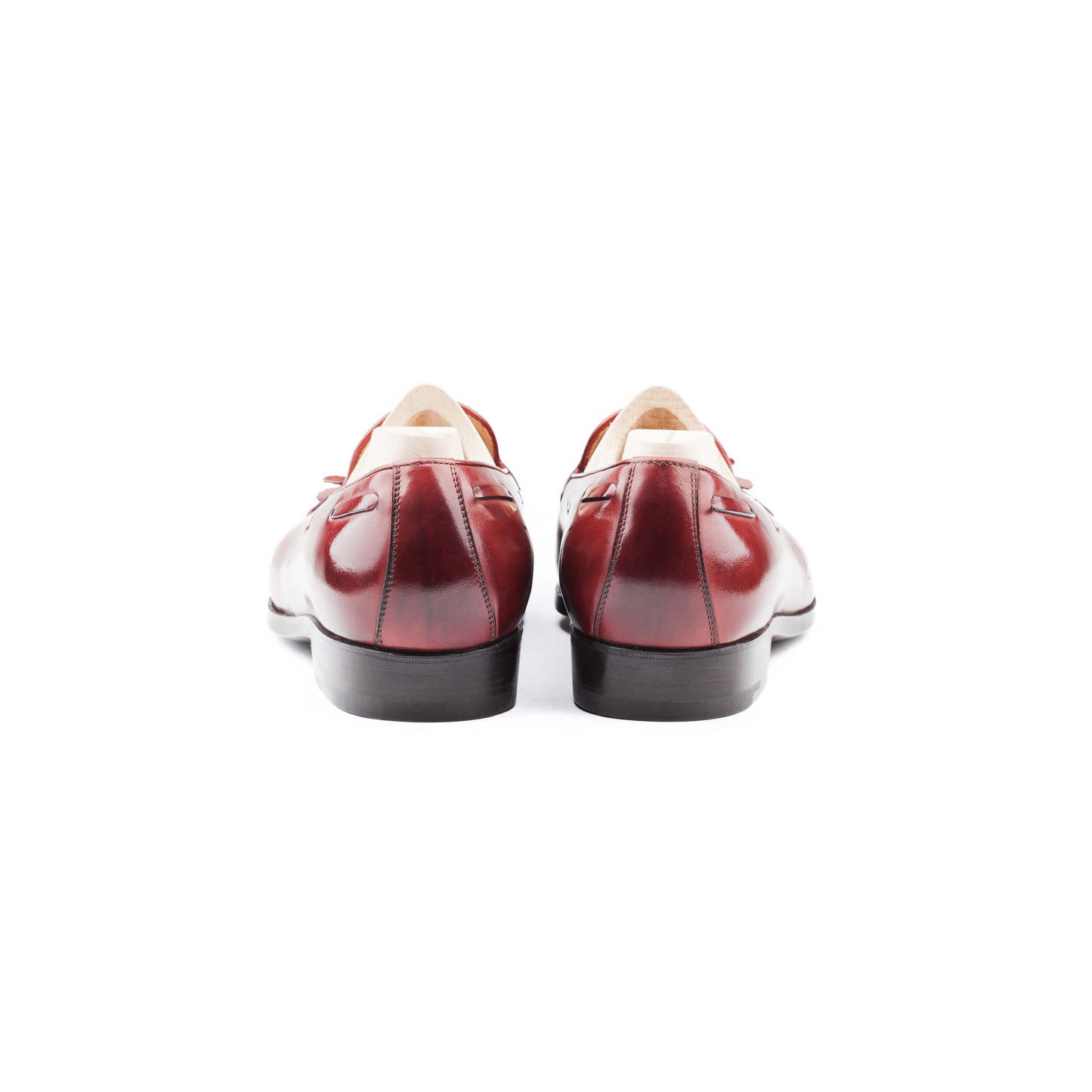 Tassel Loafer with hand stitched apron, short vamp