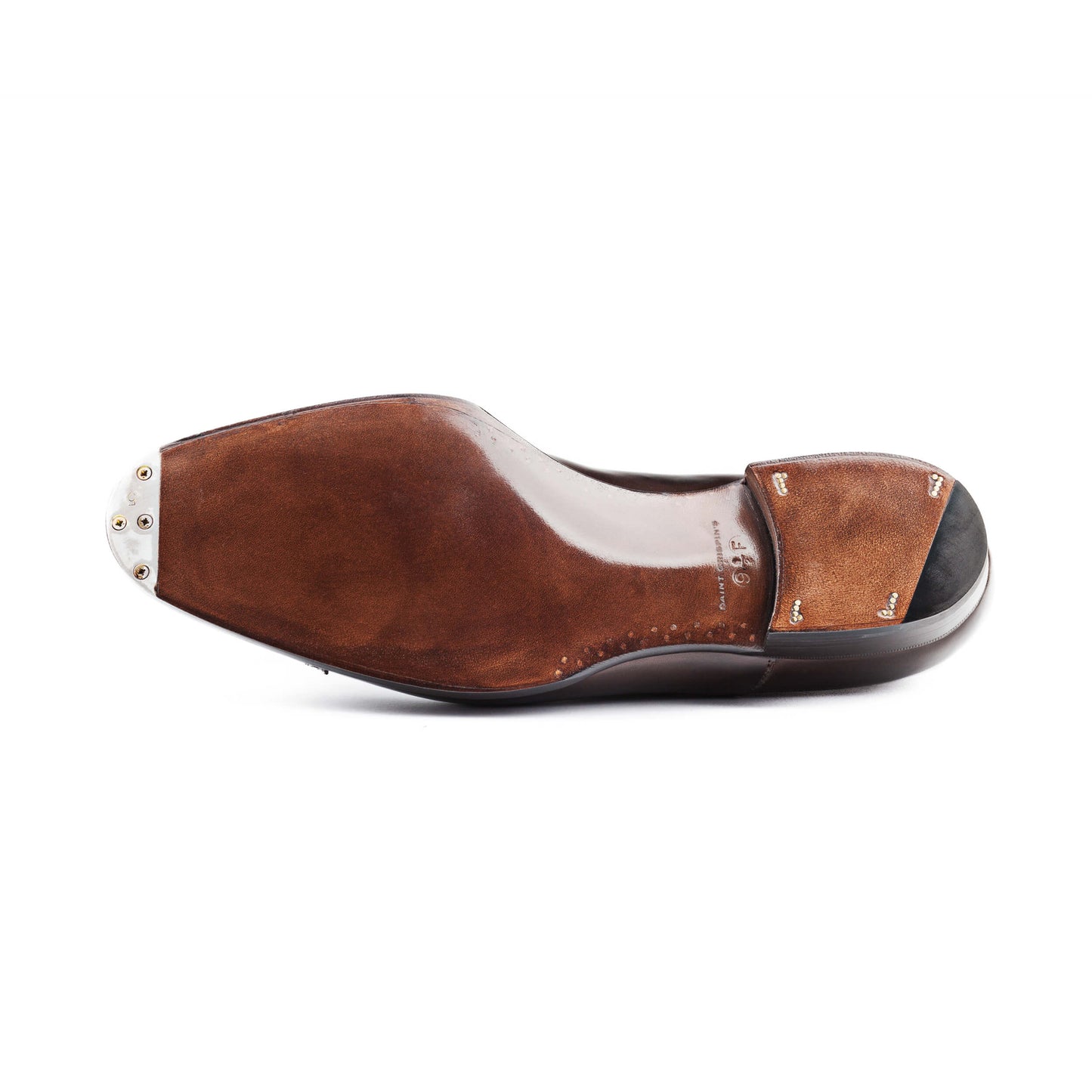 Oxford with brogueing and zig-zag on the straight toe cap and on tongue