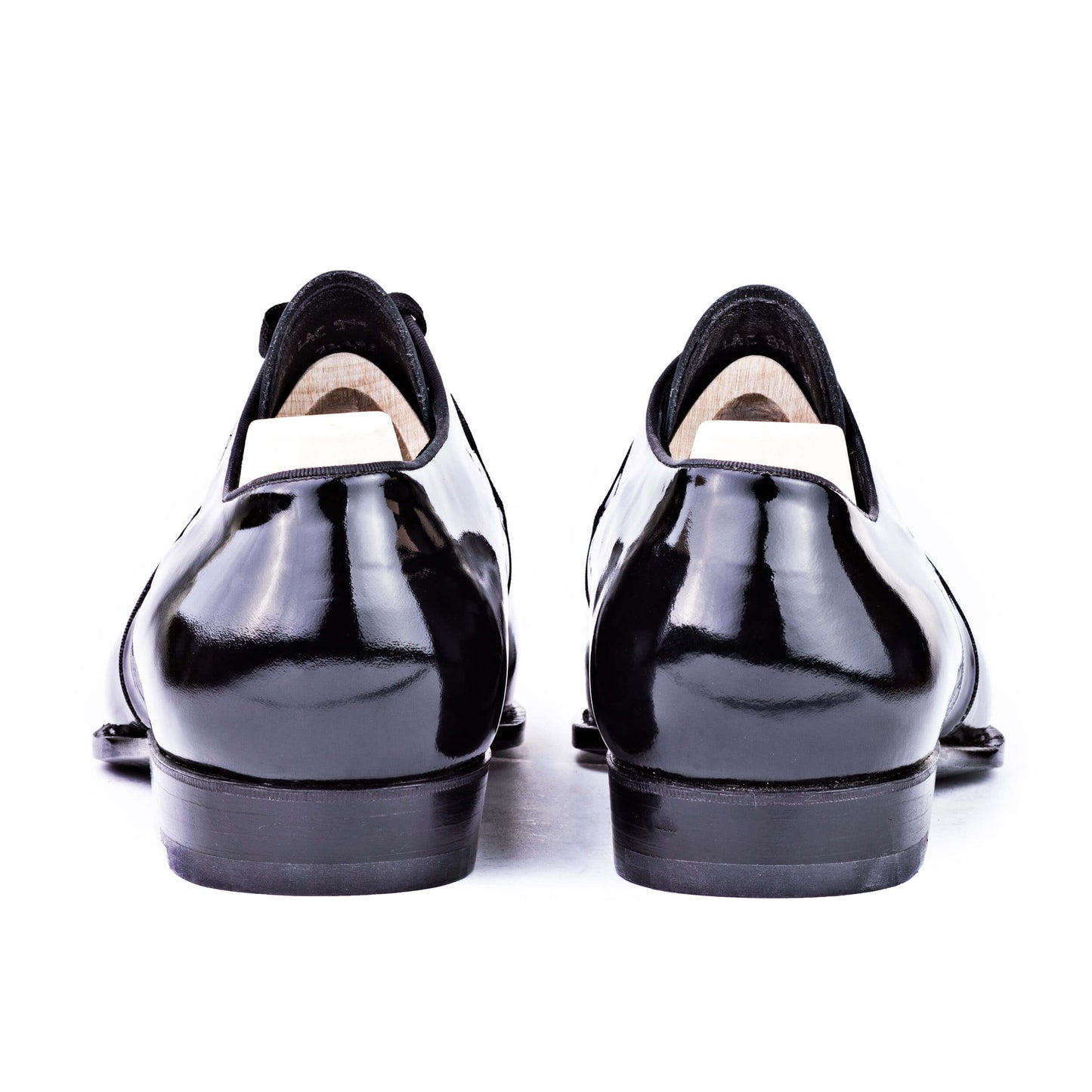 One eyelet Derby with plain tip
