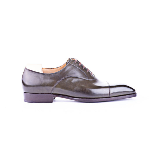 Straight tipped Oxford, double row upper stitched