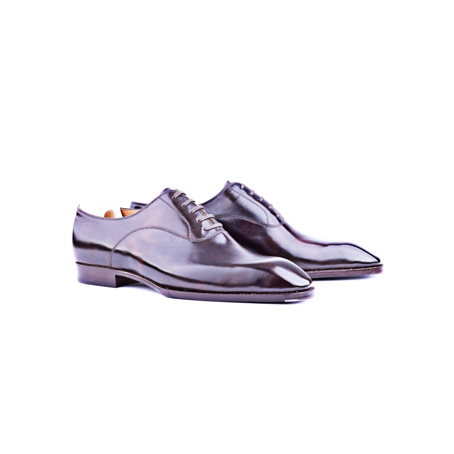 Elegant, plain toe Oxford in dark brown Museum calf
