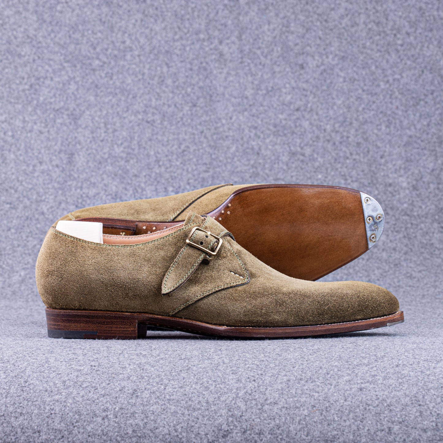 Single buckle Monk with plain tip