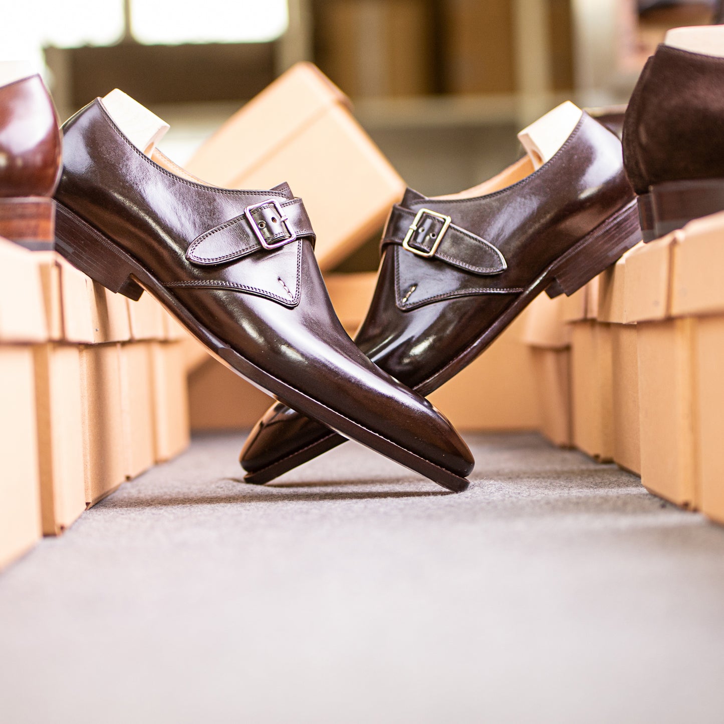 Single buckle Monk with plain tip