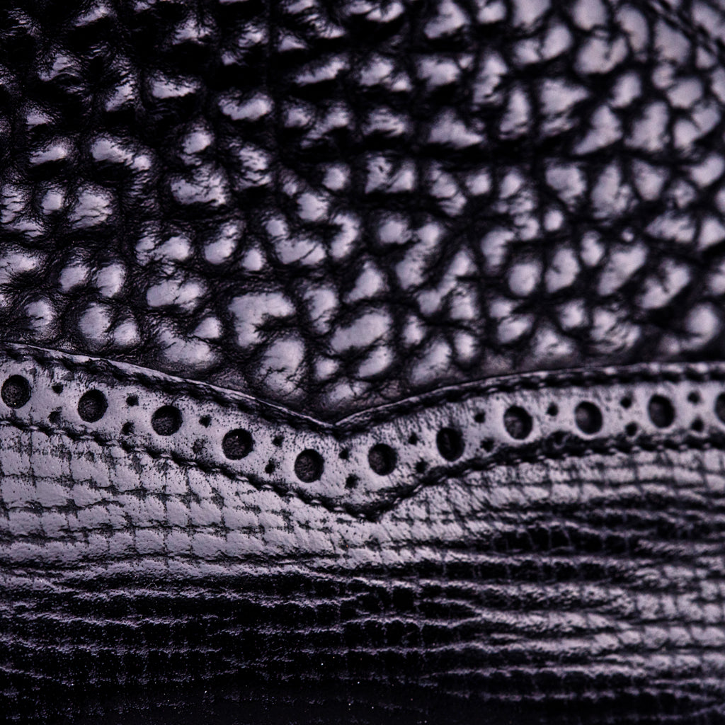 Oxford boots with straigt toe box in a Bison-grained leather combo