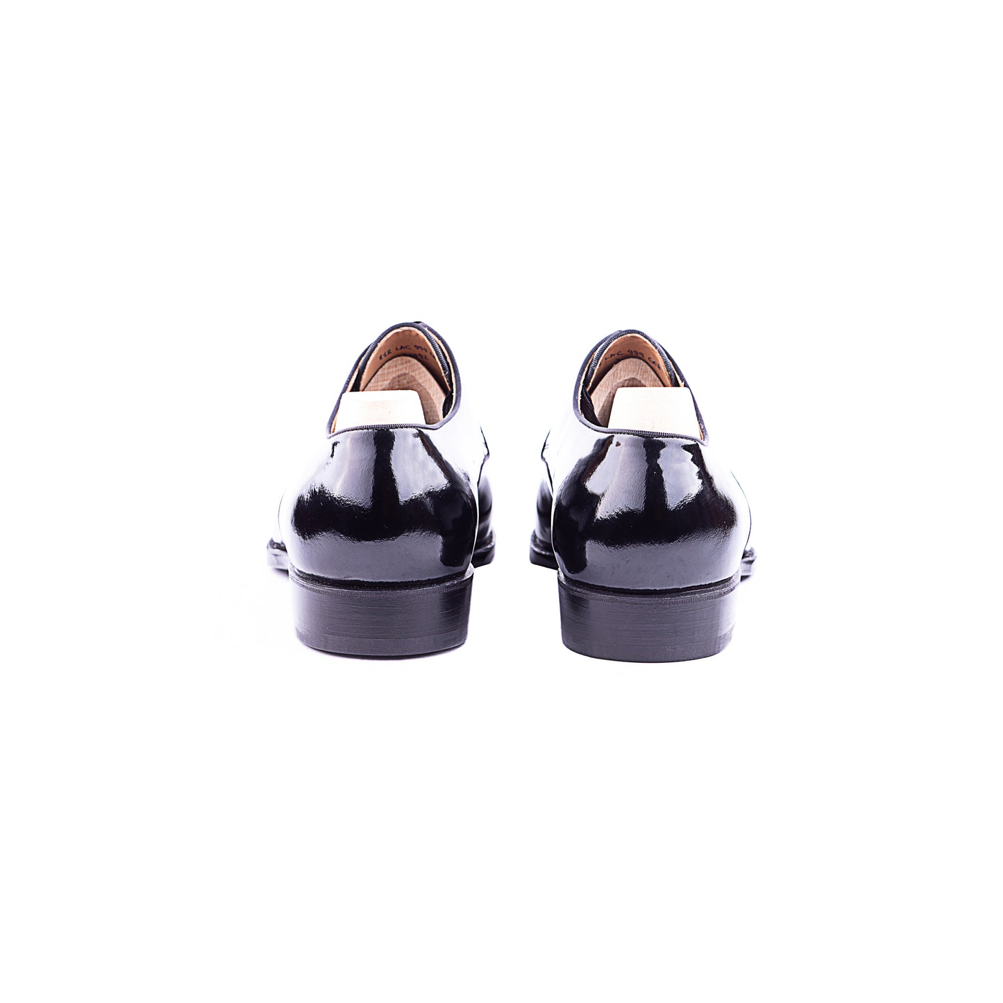 Two eyelet Derby in black patent leather - A must for tuxedo!