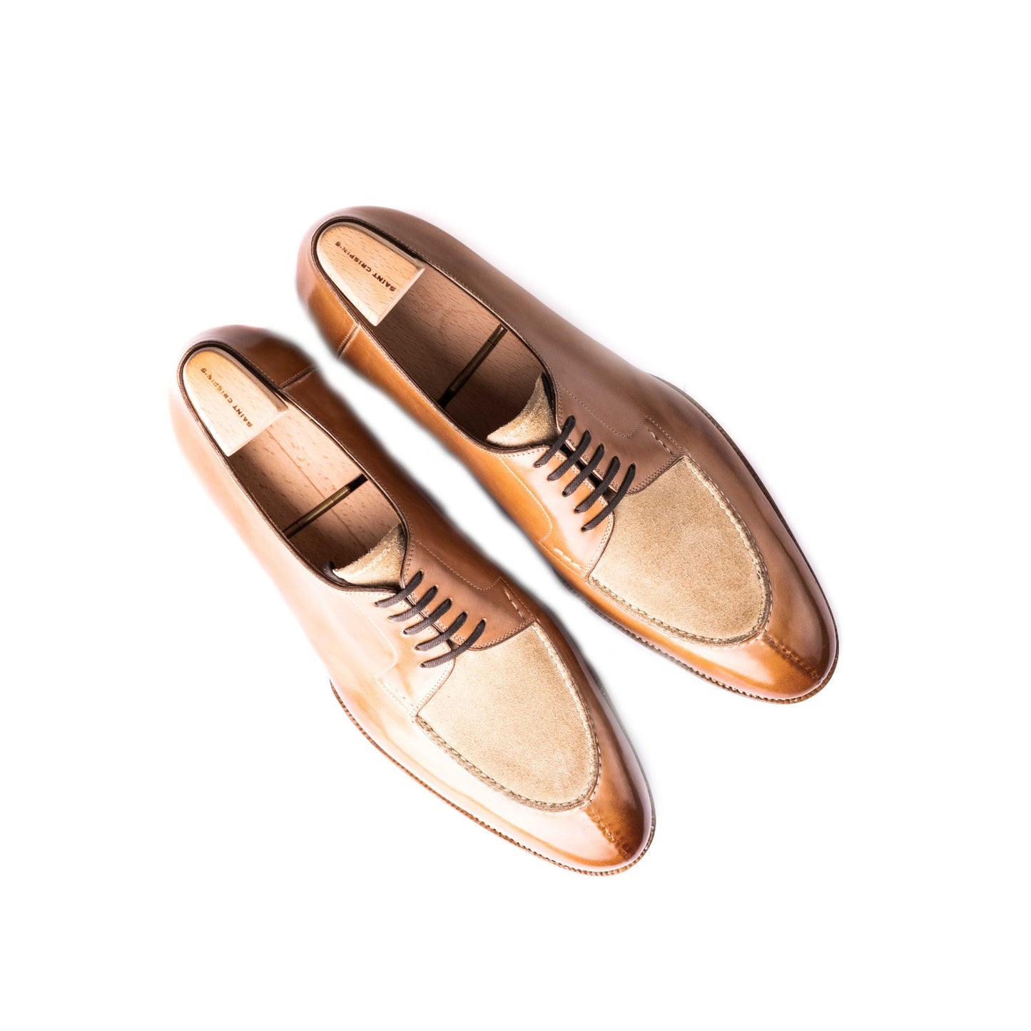 Five eyelet split toe Derby with hand stitched apron in light brown and beige - 9F