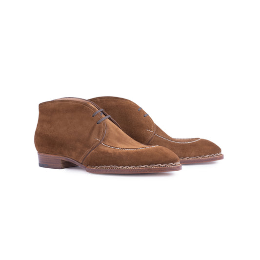 Chukka boots with handstitched Norwegian apron