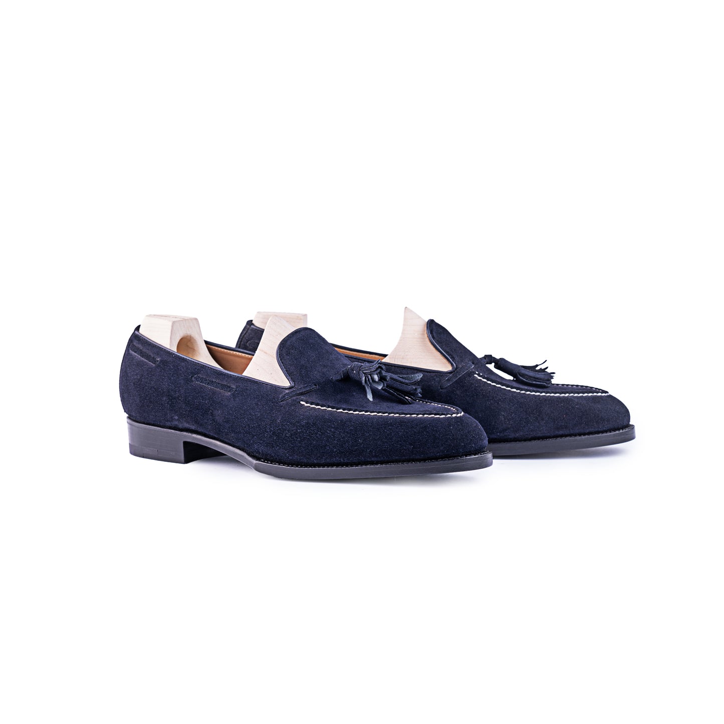 Loafer with hand stitched apron and tassels, no split toe - 6.5F