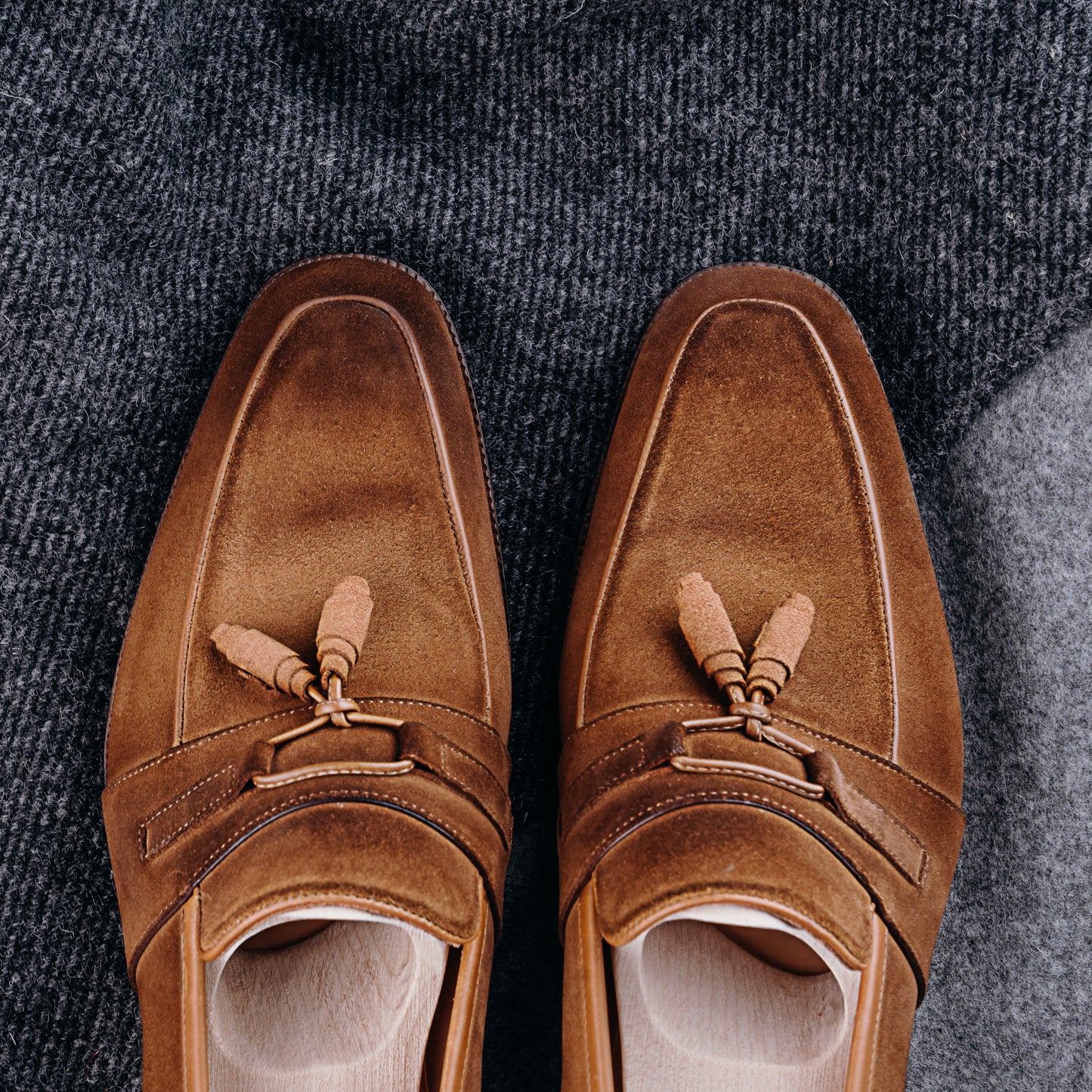 Fully Strap Loafer with Curly Tassels - 9F