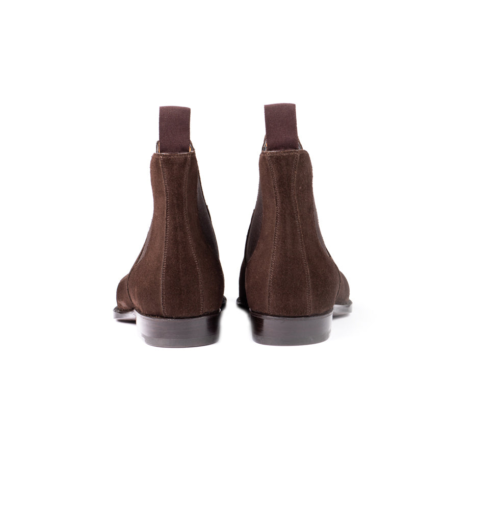 Chelsea Boots, elastic sided in dark brown suede - 7F