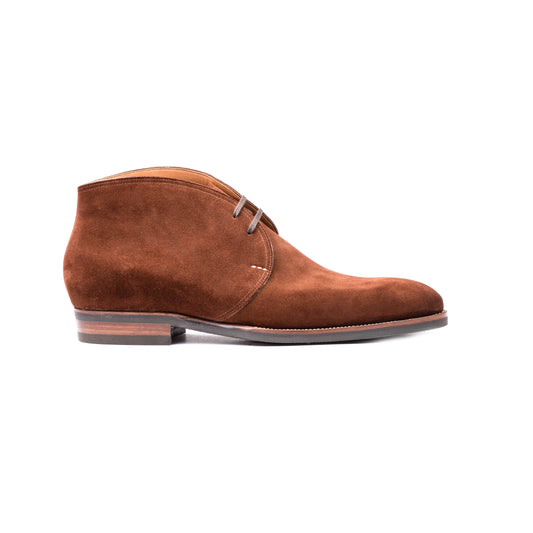 Chukka Boots with curved topline - 8F