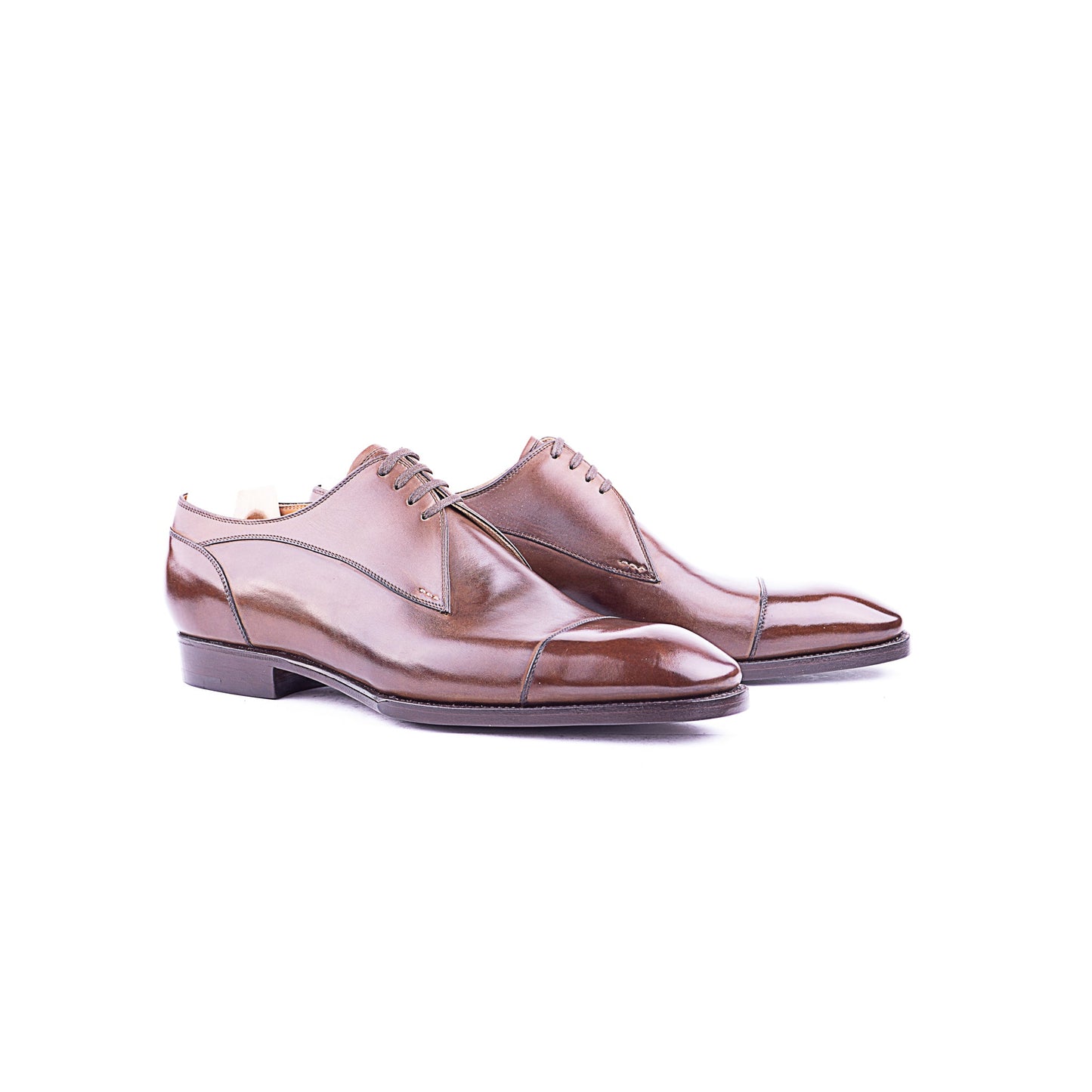 Cap toe Derbys with a “spread collar" - 9.5F