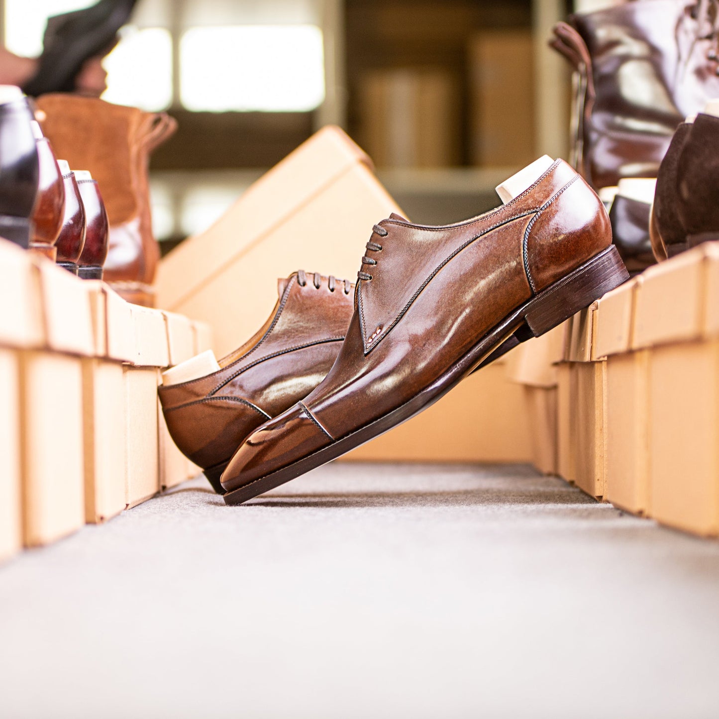 Cap toe Derbys with a “spread collar" - 9.5F