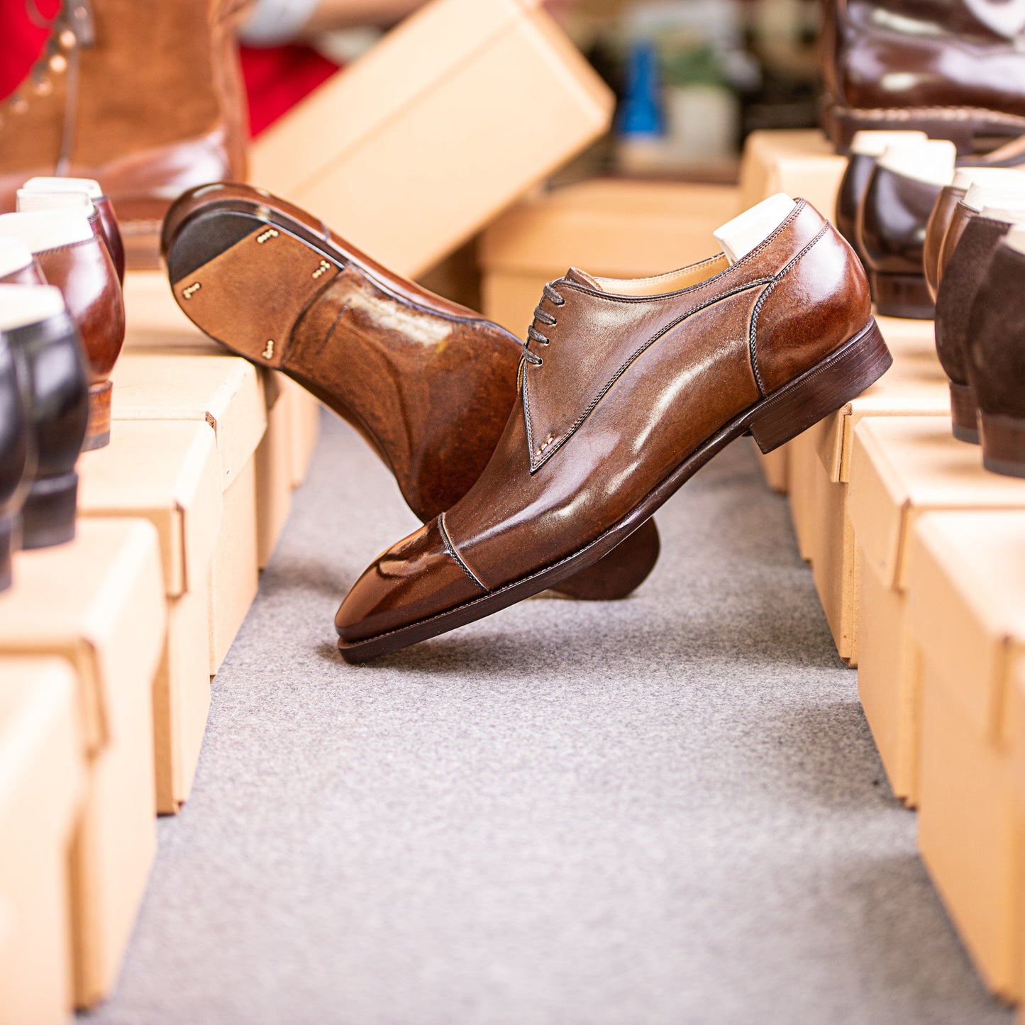 Cap toe Derbys with a “spread collar" - 9.5F