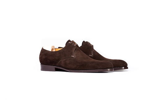 Two eyelets Derby with plain tip in dark brown Hunting suede - 7G