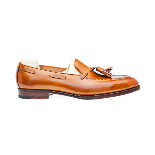 Tassel loafers with hand stitched apron in Apricot Crust calf leather