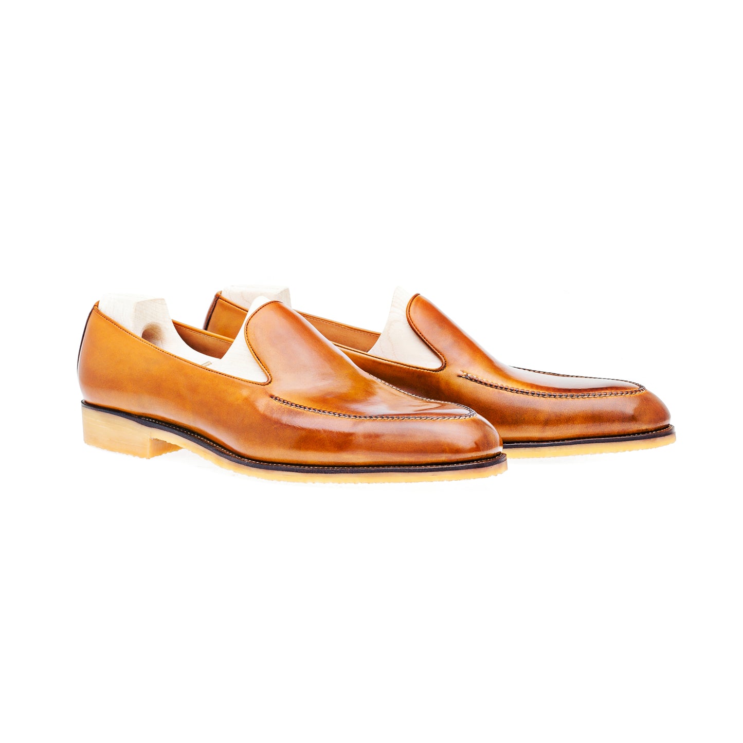 Elegant Loafer with hand stitched apron and crep sole