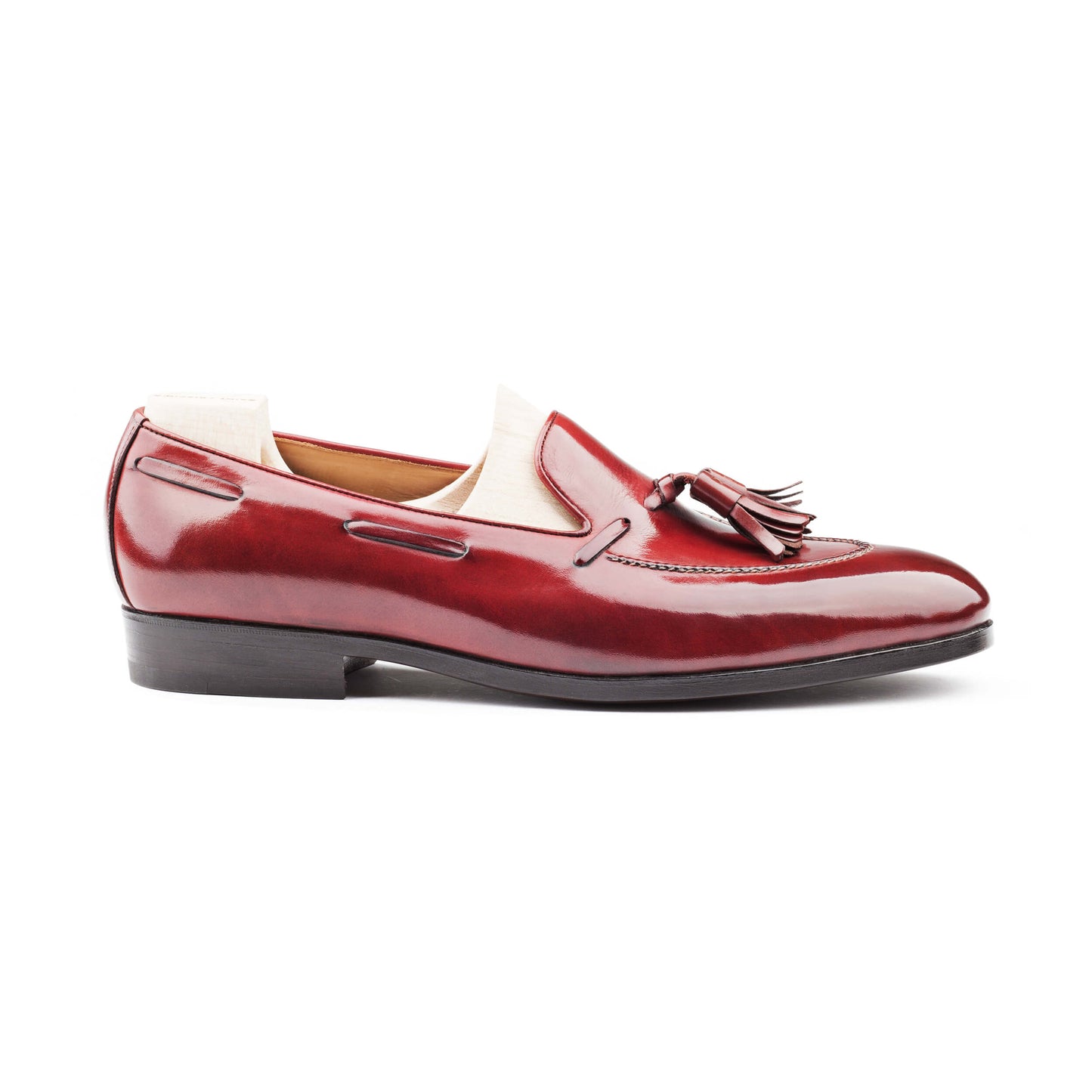Tassel Loafer with hand stitched apron, short vamp