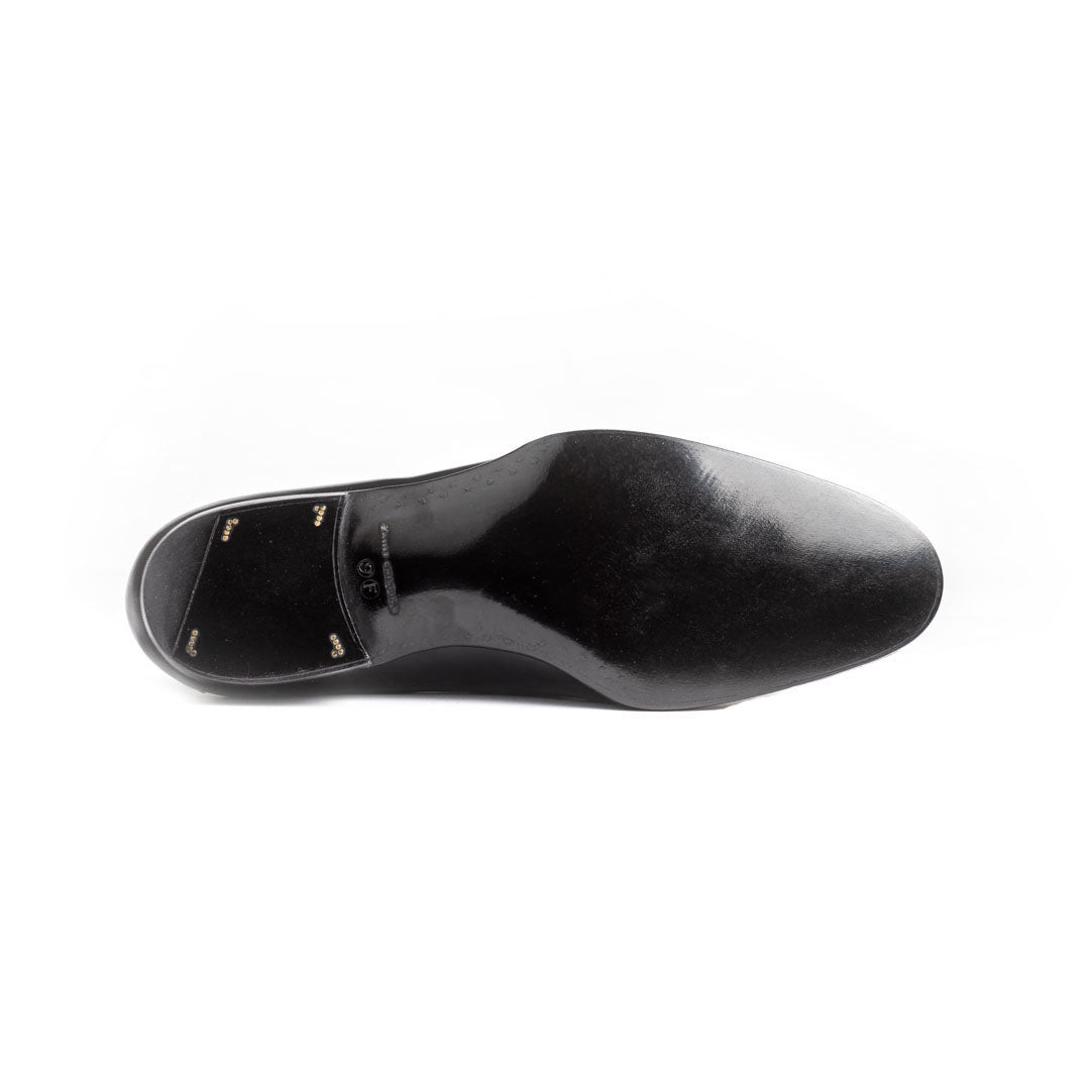 Seamless Oxford in black Crust calf leather - 9F