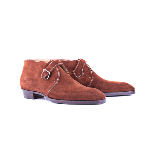 The Gilman - Chukka boots with arrow strap, entirely handsewn